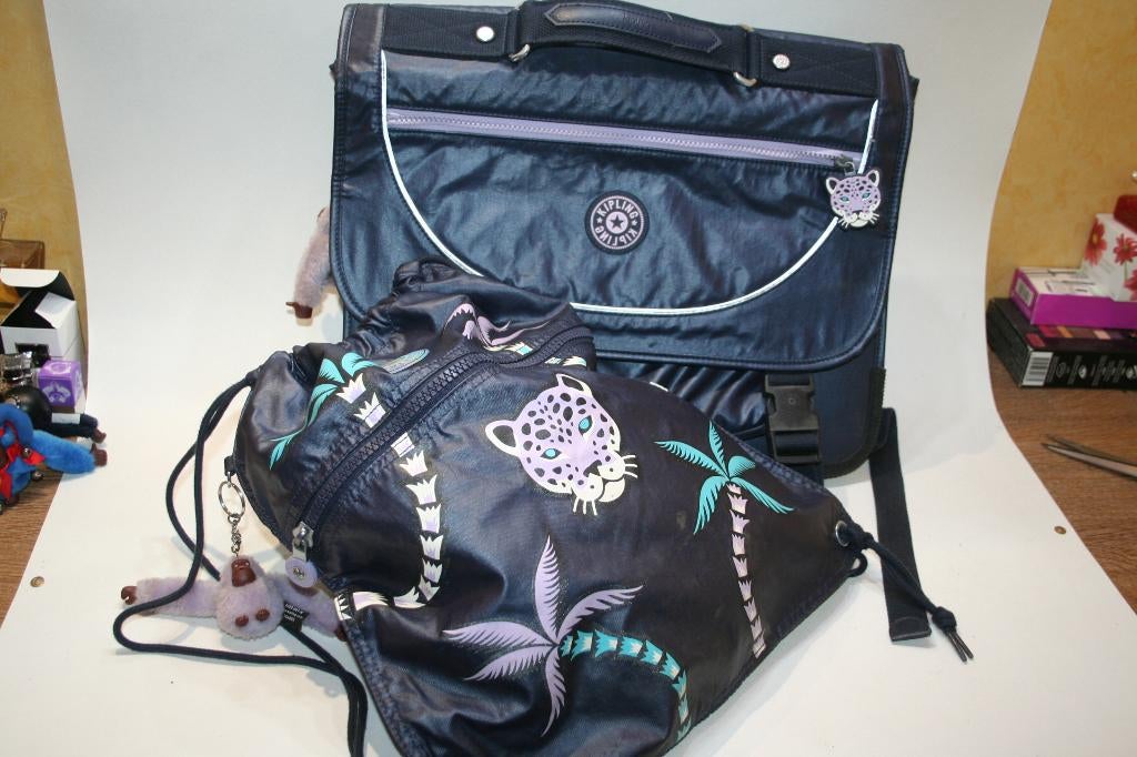 Kipling 2 stuks, boekentas en zwem / sporttas  als nieuw, Ophalen of Verzenden, Zo goed als nieuw, Rugtas