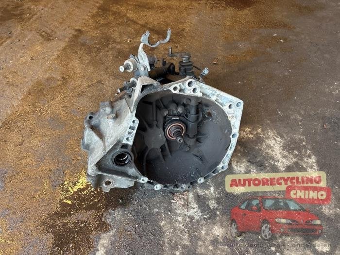 Boîte de vitesse d'un Peugeot 107, -, 3 mois de garantie, Utilisé, -