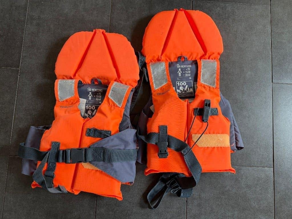 Reddingsvest 15-30 kg, Watersport en Boten, Gebruikt, Ophalen of Verzenden, Reddingsvest of Zwemvest, Tribord
