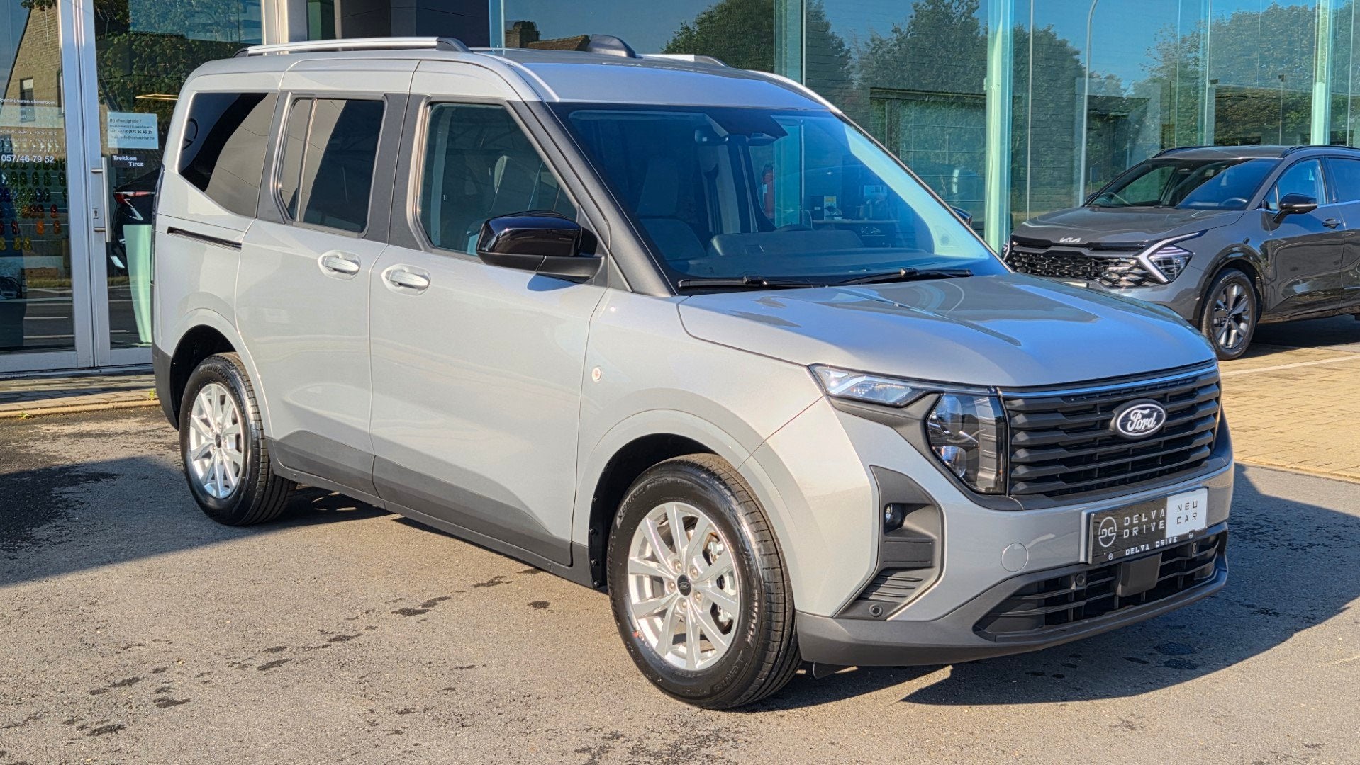 Ford Tourneo COURIER Titanium 1.0L EcoBoost Autom.✅ winter, Bedrijf, 3 cilinders, Zilver of Grijs, 998 cc