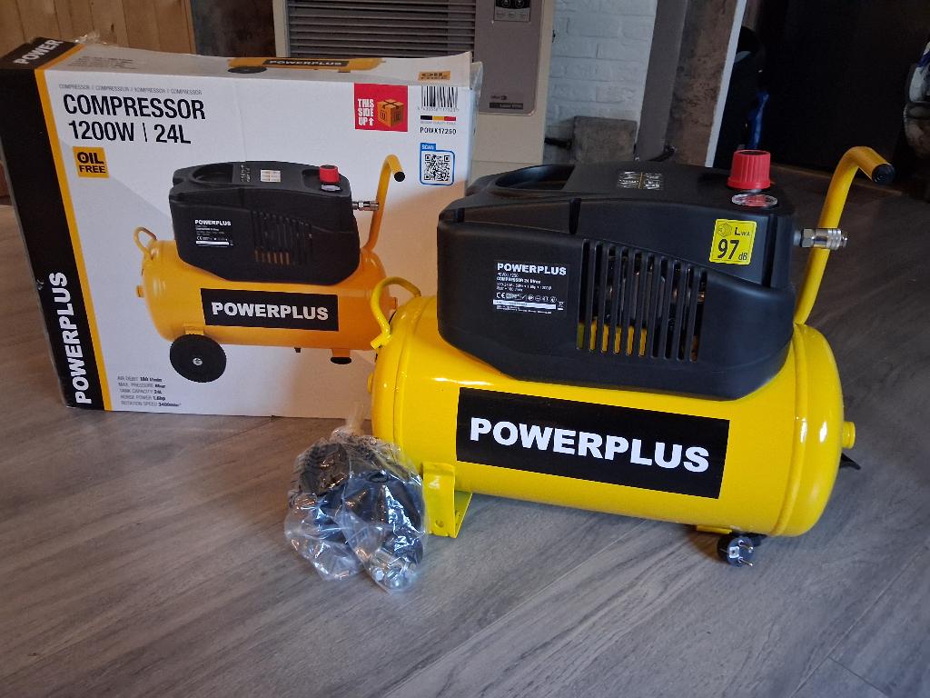 Powerplus compressor 24l 1200w nieuw, Bricolage & Construction, Compresseurs, Neuf, Moins de 25 litres, Moins de 200 litres/min
