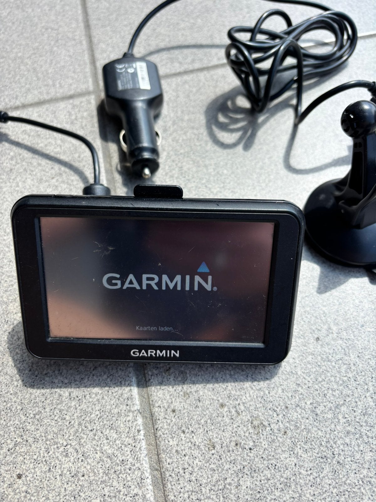 Garmin GPS +adapter+lader auto+houder, Auto diversen, Autonavigatie, Ophalen, Zo goed als nieuw