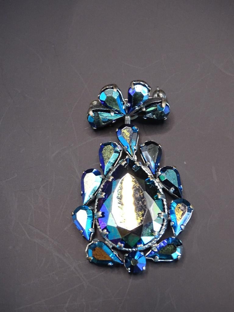 Vintage broche/hanger – iriserende kristallen – jaren '50, Handtassen en Accessoires, Ophalen of Verzenden, Broche