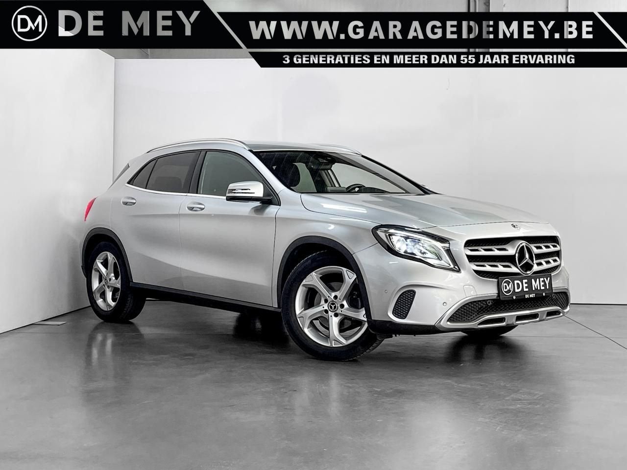 Mercedes-benz GLA (X156) GLA 180 AT 1.6i / Camera / Navigati, Auto's, Overige modellen, Bedrijf, Zilver of Grijs, https://public.car-pass.be/vhr/0af6f680-e564-4633-9b3d-800a9888842c