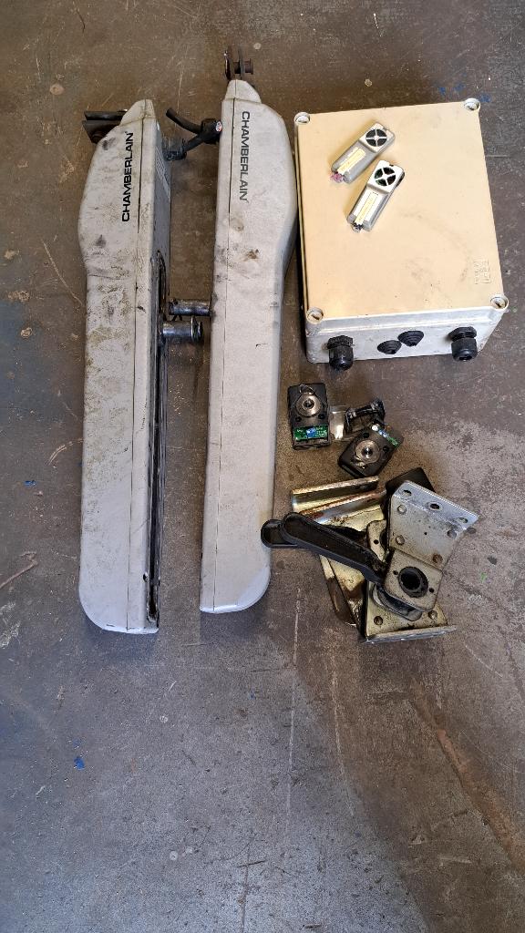 Poortopener, Tuin en Terras, Ophalen, Gebruikt, Draaipoort