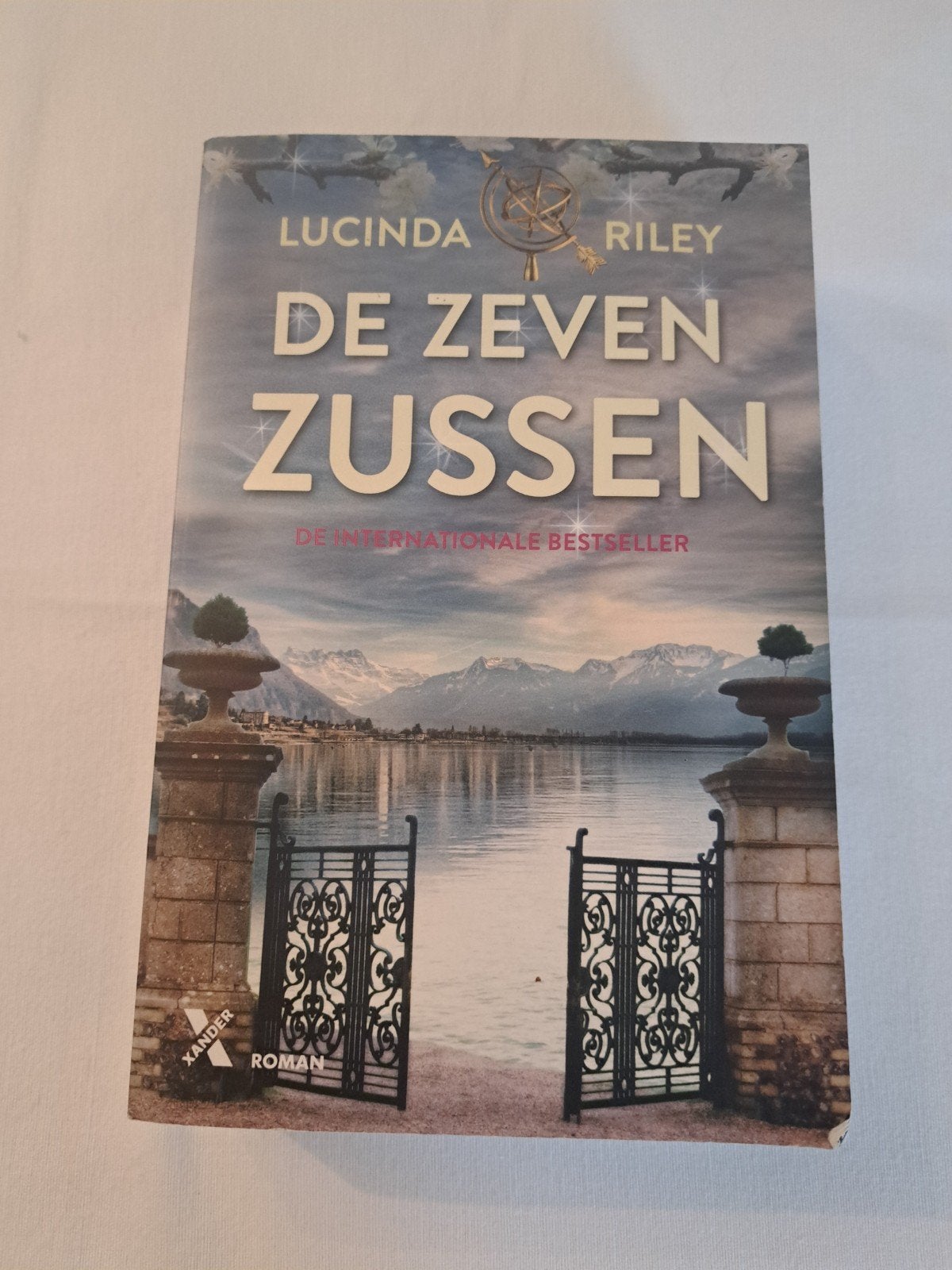 Lucinda Riley - De zeven zussen, Boeken, Ophalen of Verzenden, Lucinda Riley