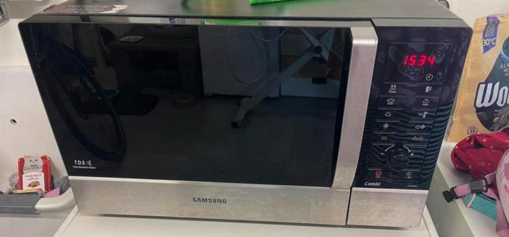 Combimagnetron van Samsung, Elektronische apparatuur, Ophalen, Zo goed als nieuw