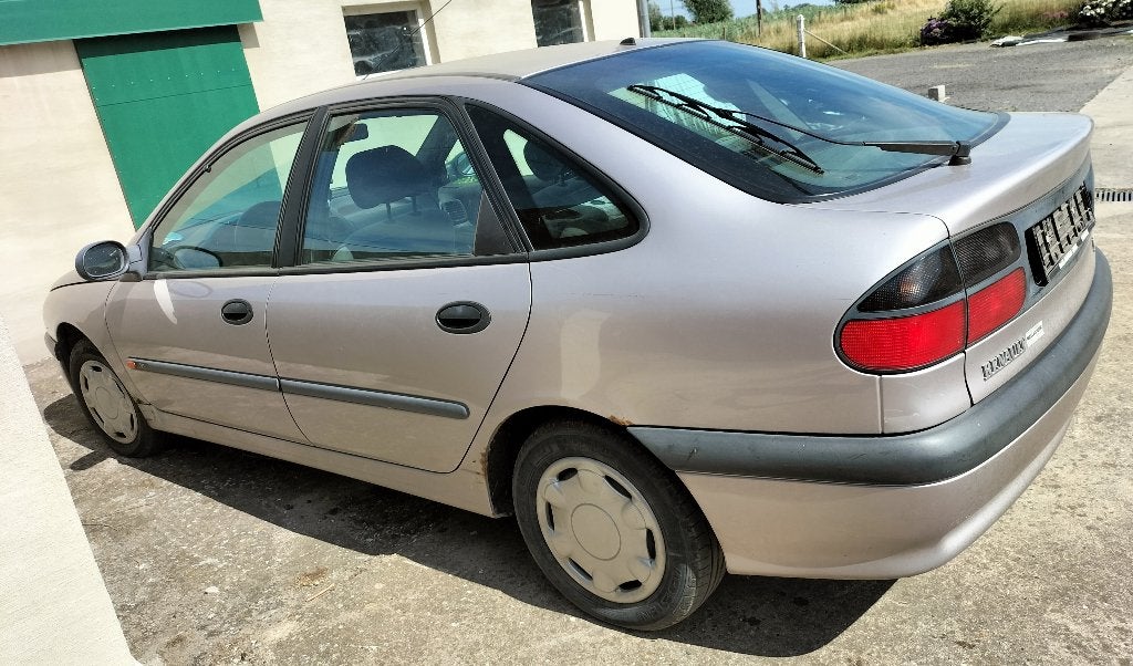 Renault Laguna, Autos, Renault, Achat, 4 portes, 5 places, Automatique