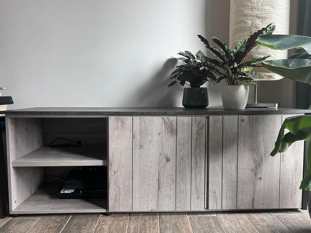Tv meubel, Ophalen, Gebruikt, Met deur(en)