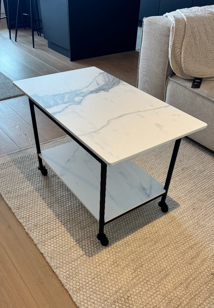 Moderne salontafel met marmeren bladen - 75x45x50 cm, Huis en Inrichting, Ophalen, Overige materialen, Minder dan 50 cm, Gebruikt