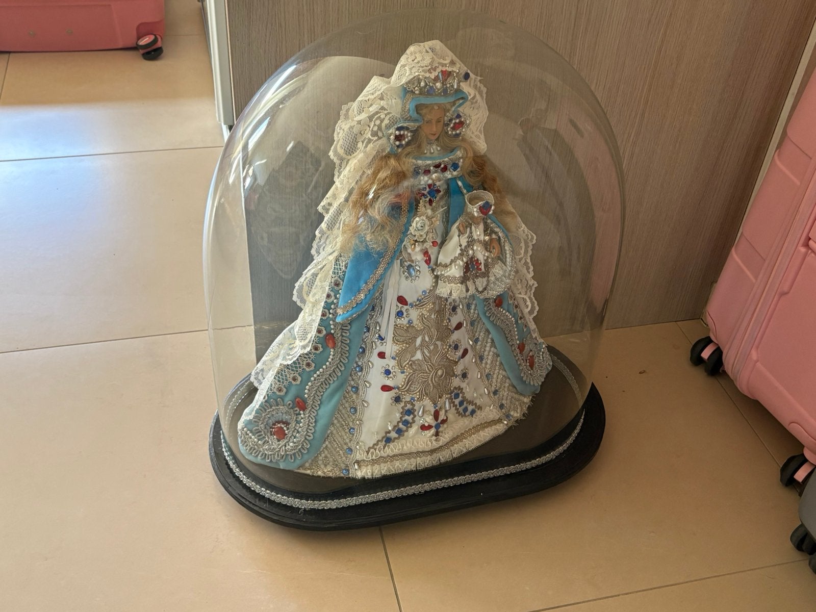Onze lieve vrouw onder stolp, Ophalen, Zo goed als nieuw, Handgemaakt