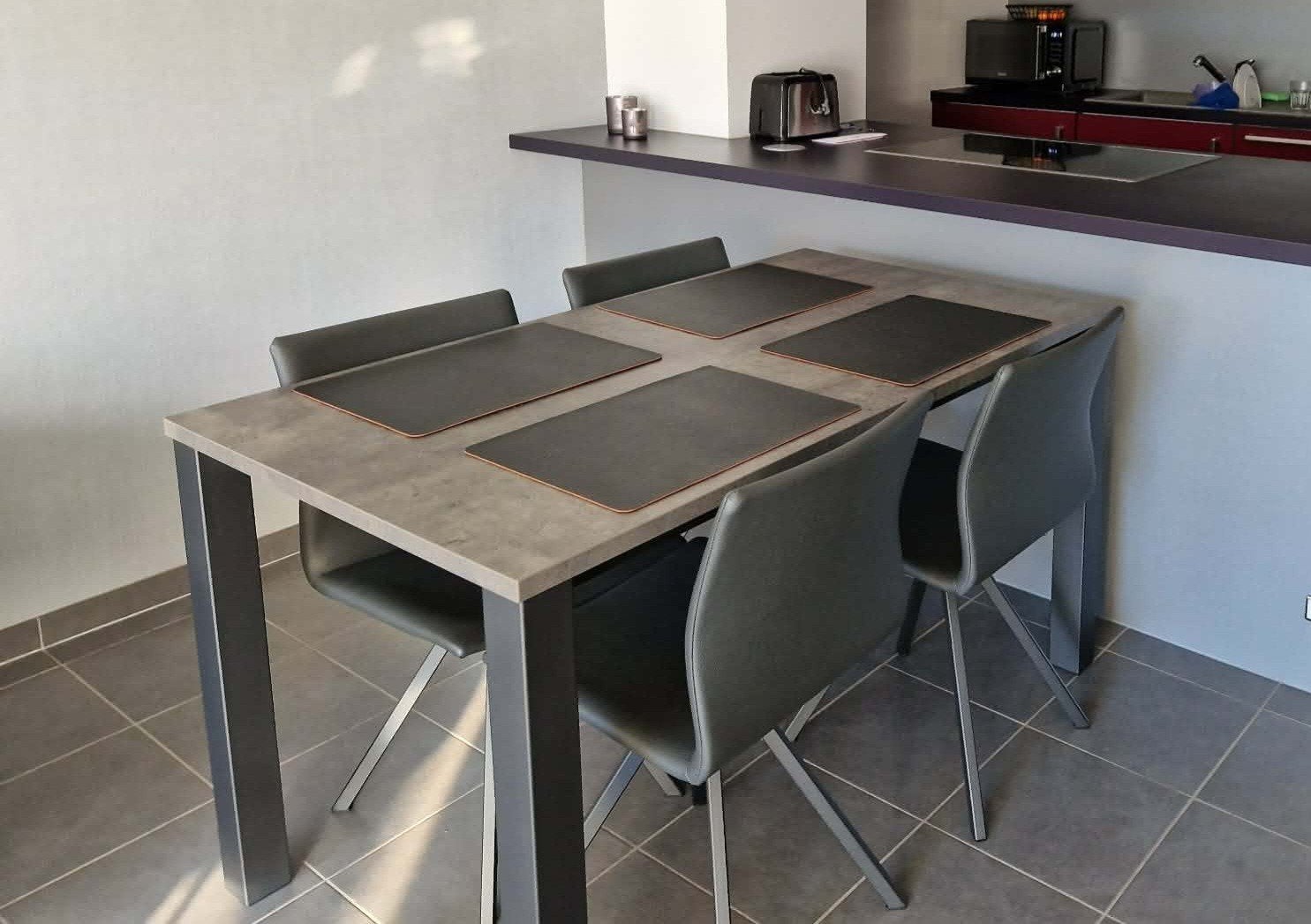 Tafel met stoelen, Ophalen, 100 tot 150 cm, 50 tot 100 cm, Zo goed als nieuw