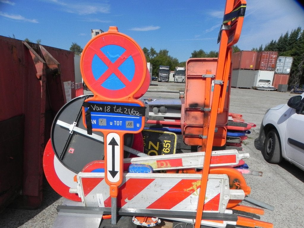 verkeersborden Diverse met voet v.o.a Evenementen ,e.d, Ophalen