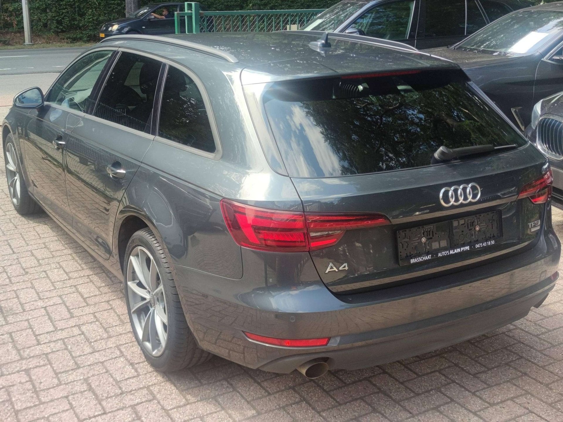 Audi A4 A4 Avant 2.0 TFSI ultra Sport ! NIEUWSTAAT !, Auto's, Audi, Dealer onderhouden, Gebruikt, 4 cilinders, A4