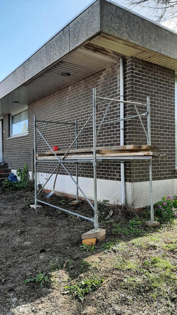 Gegalvaniseerde stelling 6m hoog x 2,5m lang x 1,1m breed, Doe-het-zelf en Bouw, Steigers, Ophalen, Zo goed als nieuw, Gevelsteiger