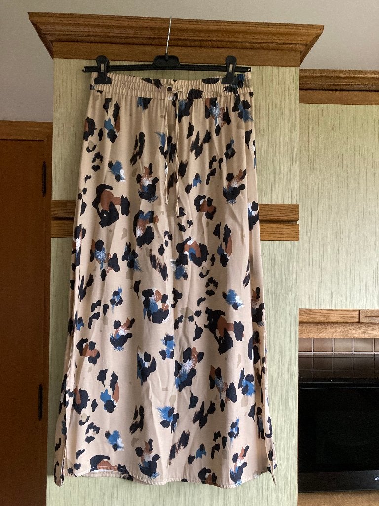 Beige gevlekte lange rok (niet gevoerd), Vila, maat 38, Kleding | Dames, Rokken, Maat 38/40 (M), Meerkleurig, Vila, Ophalen of Verzenden