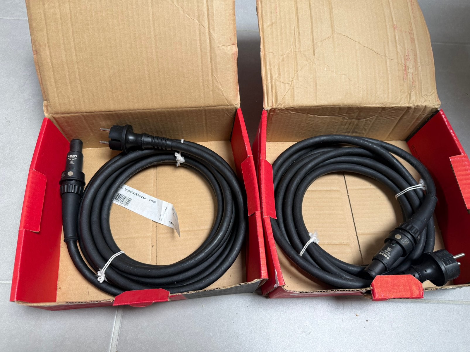 Hilti TE 3000-AVR 230V EU - 414097, Bricolage & Construction, Électricité & Câbles, Neuf, Câble ou Fil électrique, Enlèvement