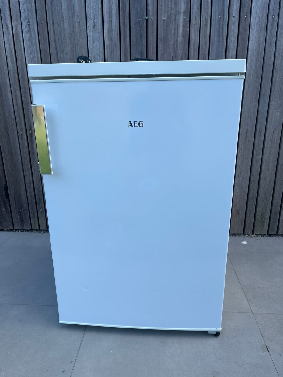 Koelkast AEG met diepvriesvak (tafelmodel), Elektronische apparatuur, Koelkasten en IJskasten, Ophalen, Zo goed als nieuw