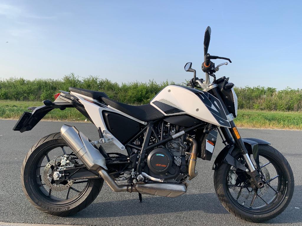 KTM duke 690 white van 2018 met weinig km's, Motoren, 693 cc, Motorrijbewijs A, Gebruikt, Particulier