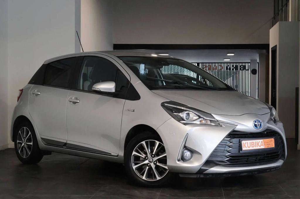 Toyota Yaris Yaris Hybrid Y20 1.5i Keyless CruiseC LijnA Cam, Autos, Argent ou Gris, Achat, Euro 6, Entreprise