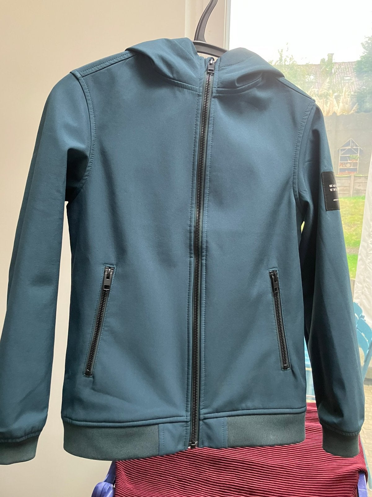 Veste Jack&Jones 152, Enlèvement ou Envoi, Comme neuf, Garçon, Pull ou Veste