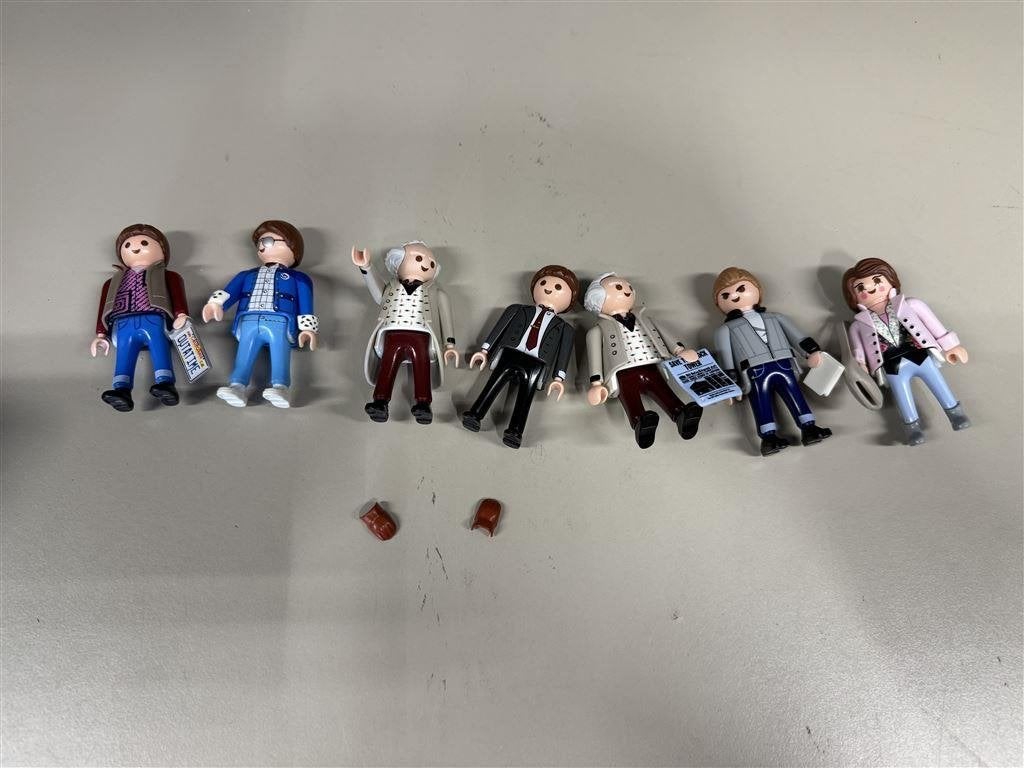 Playmobil Back to the Future figuren x7 Marty Doc Biff Jenni, Verzamelen, Poppetjes en Figuurtjes, Ophalen of Verzenden, Zo goed als nieuw
