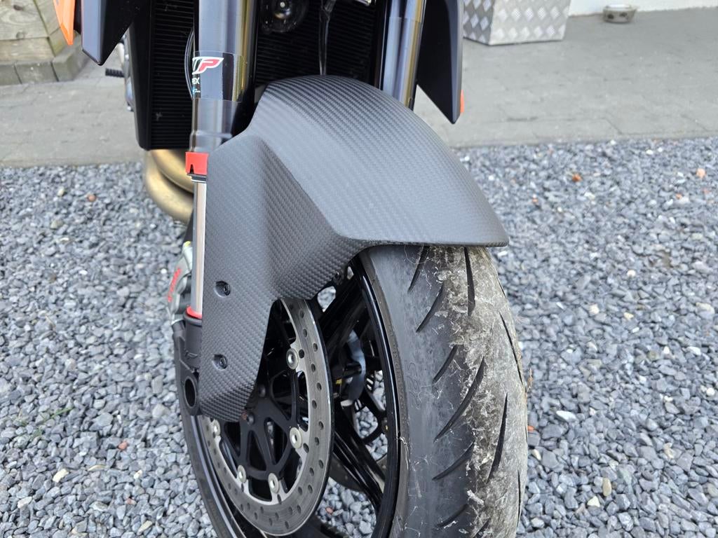 Ktm Super Duke 1290 R Akrapovic uitlaatlijn btw 516km nieuw!, Motoren, Motoren | KTM, Motorrijbewijs A, Bedrijf, 1301 cc, Meer dan 35 kW