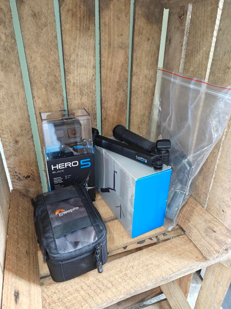 GoPro Hero 5 4K met veel accesoires, Audio, Tv en Foto, Videocamera's Digitaal, Ophalen