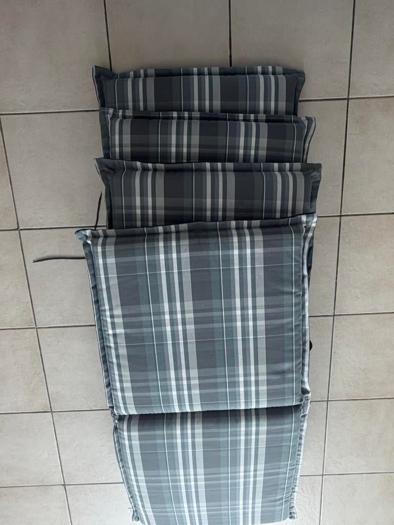 4 nieuwe tuinstoelkussens, Ophalen, Nieuw