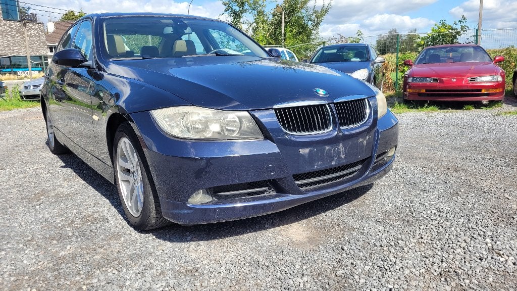 BMW 320i AIRCO LEDER euro 4 2005, Autos, Cuir, Entreprise, Boîte manuelle, Volant multifonction
