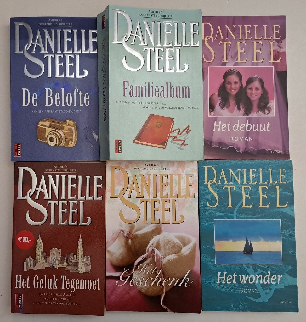 Boeken Danielle Steel Pockets, Boeken, Ophalen of Verzenden, Gelezen