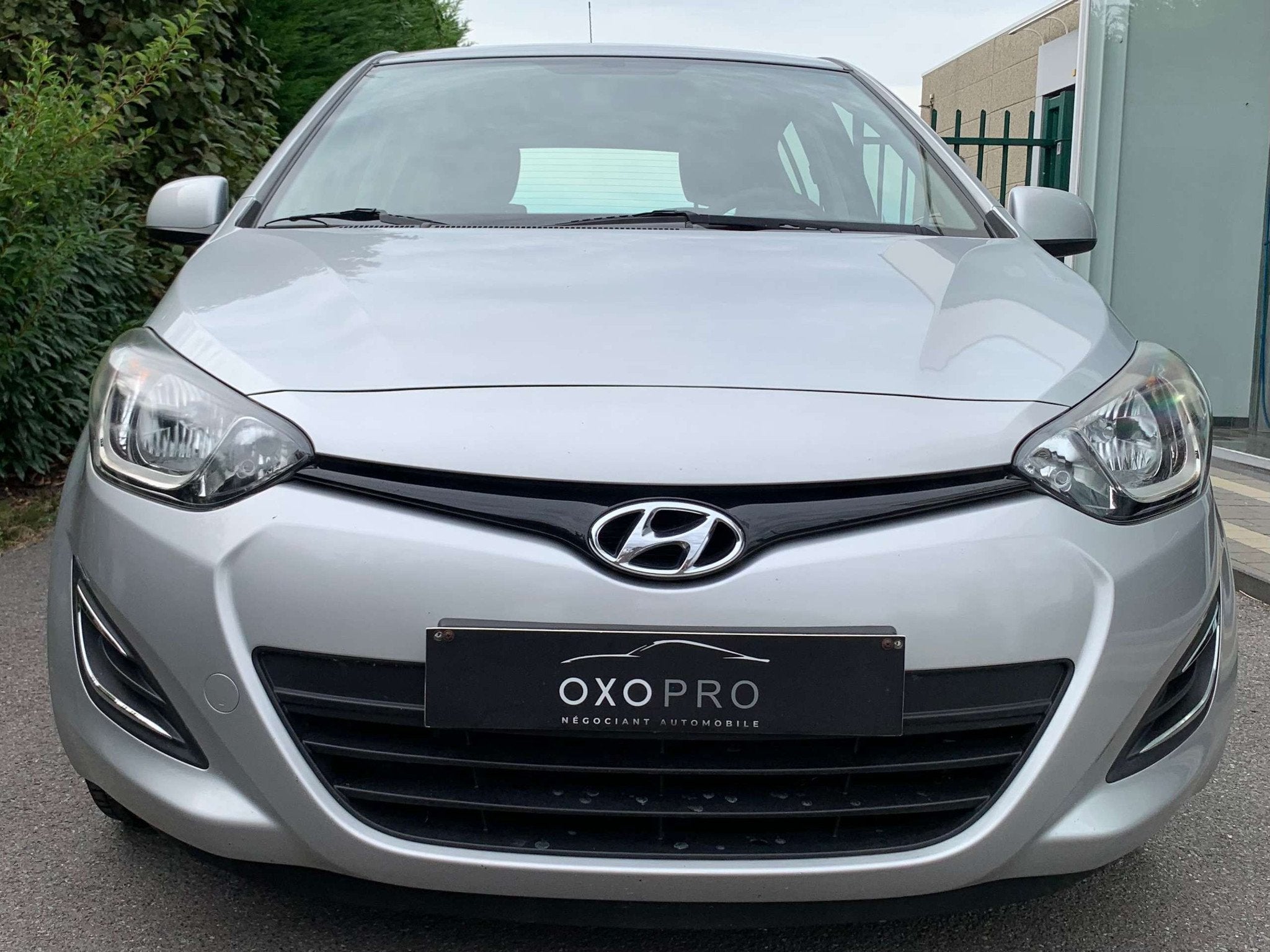 Hyundai i20 1.2i ESSENCE / AIRCO / RADAR RECUL / PRIX À EMP, Auto's, Voorwielaandrijving, Euro 5, Gebruikt, 62 kW