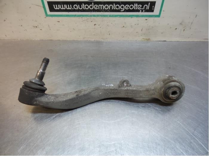 Draagarm rechts-voor van een BMW 5-Serie (5-Serie 02-), Gebruikt, -, -, Ophalen of Verzenden