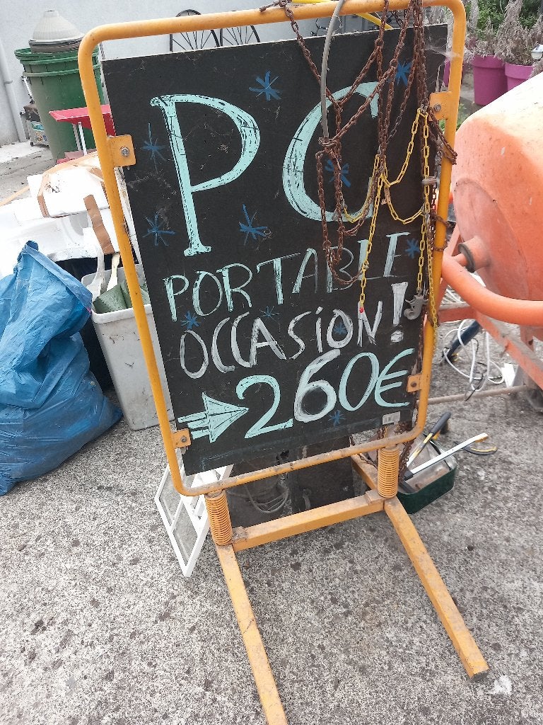 Panneau publicitaire à placer sur le trottoir, Articles professionnels, Enlèvement