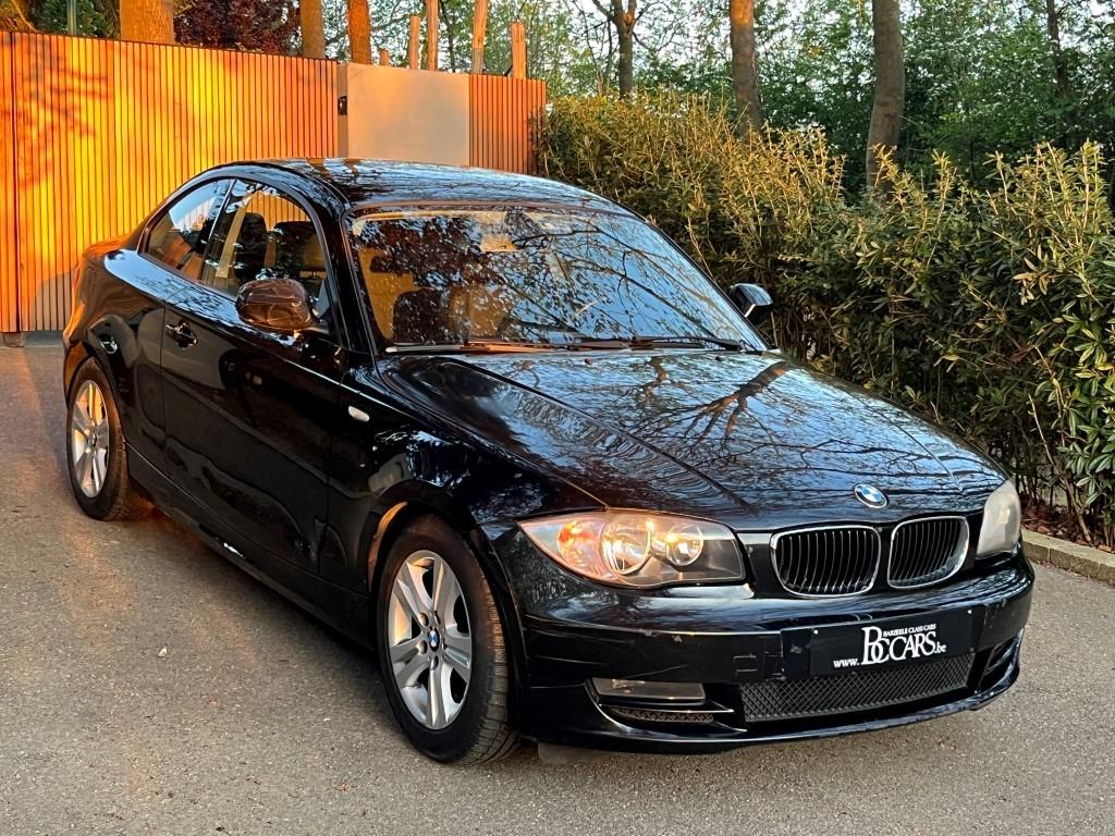 BMW 118 Coupé Voor Export Sportzetels-Leer M-Stuur-Pdc-, Auto's, BMW, Zwart, 4 cilinders, 136 pk, Zwart