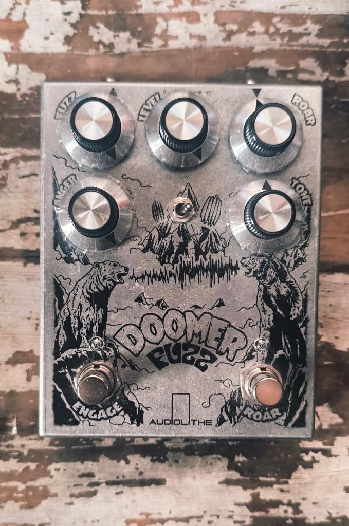Audiolhite Doomer fuzz cherche nouveau pédalier, Musique & Instruments, Enlèvement ou Envoi, Distortion, Overdrive ou Fuzz