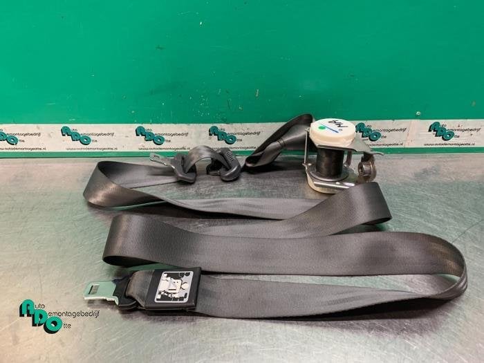 Ceinture de sécurité arrière centre d'un Renault Clio (Cl, Renault, -, 3 mois de garantie, Utilisé