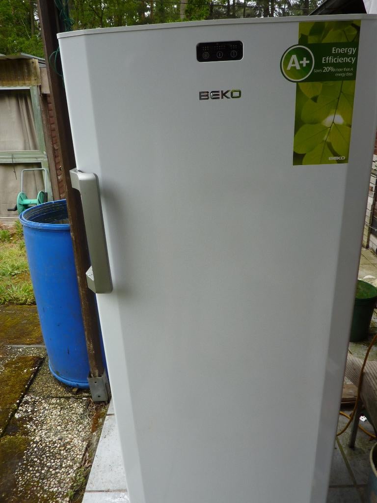 Diepvries Beko met zes schuiven , is als nieuw, Elektronische apparatuur, Vriezers en Diepvrieskisten, Zo goed als nieuw, Vrijstaand