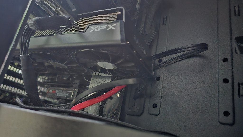 XFX Radeon RX 7600 XT Speedster QICK309 Black 16GB, Informatique & Logiciels, AMD, GDDR6, PCI-Express 4, Comme neuf