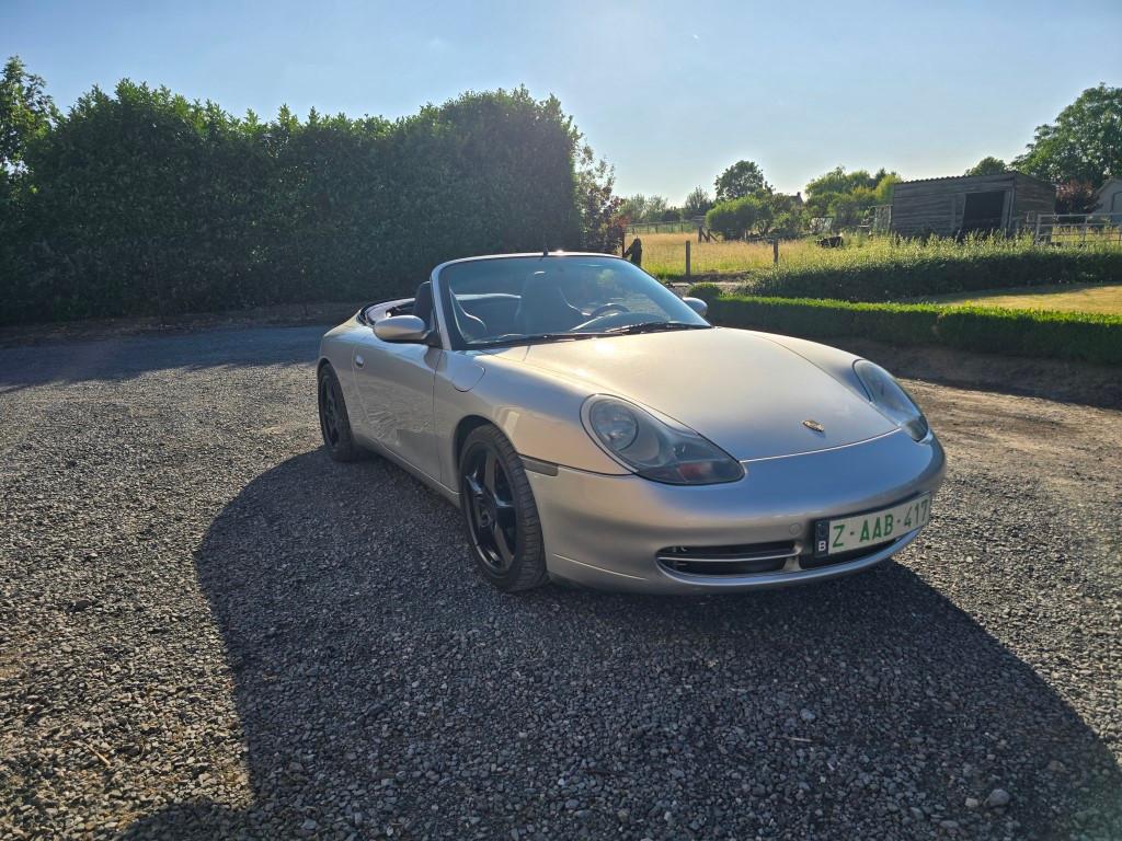 Porsche 996 carrera 4 Cabrio Manueel , collector !, Auto's, Porsche, Zwart, Cabriolet, Leder, Bedrijf