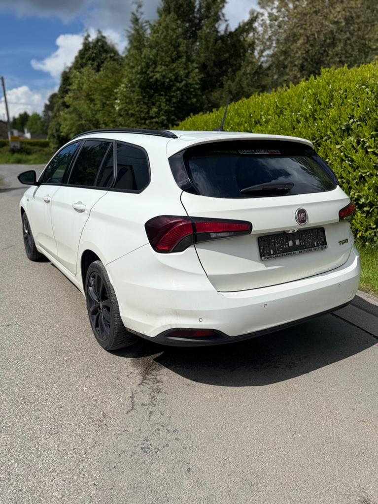Fiat Tipo 1,6 D 2018/euro6b 1er propriétaire, Achat, Euro 6, Entreprise, Noir