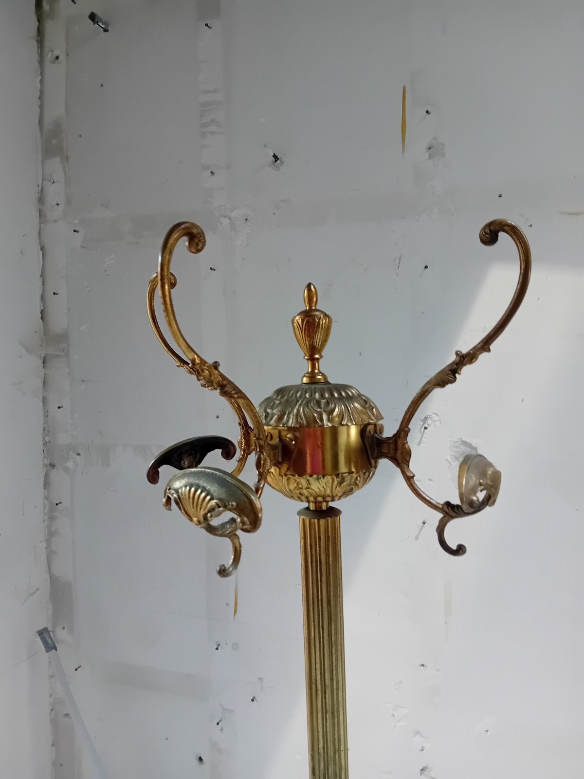 Porte-manteaux sur pied et valets
Porte-manteau sur pied to, Enlèvement