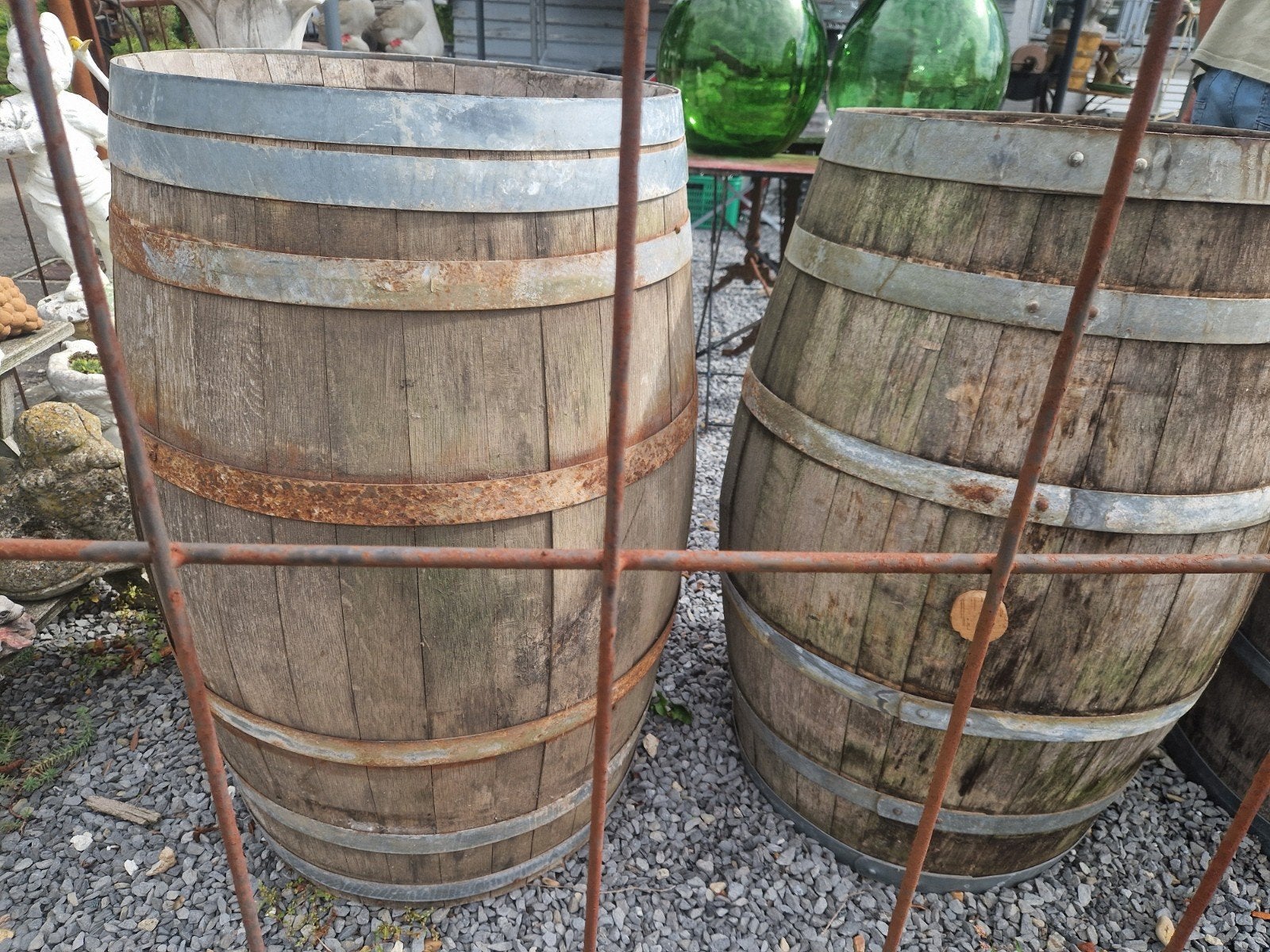 vieux tonneaux à vin en bois 95/65 cm//65 €, Jardin & Terrasse, Barils de pluie, Enlèvement