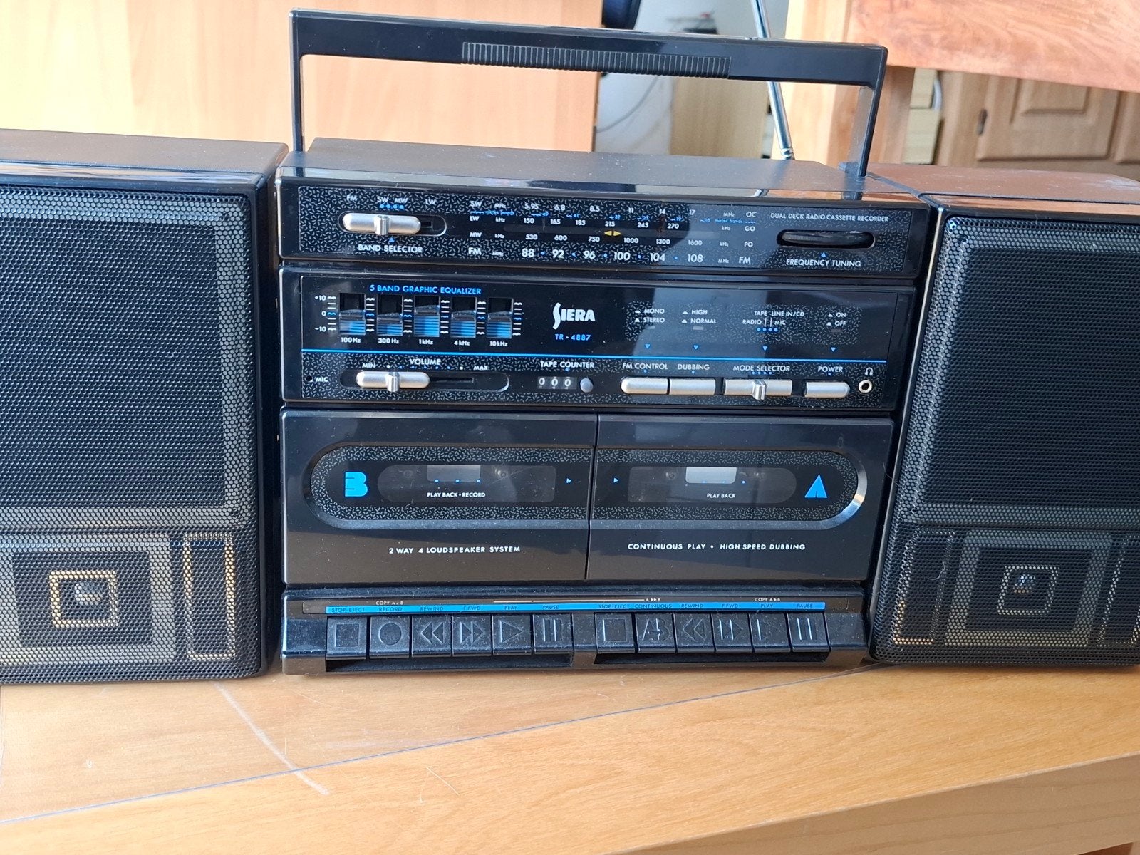 SIERA  TR 4887 Stereo   RADIO, Enlèvement