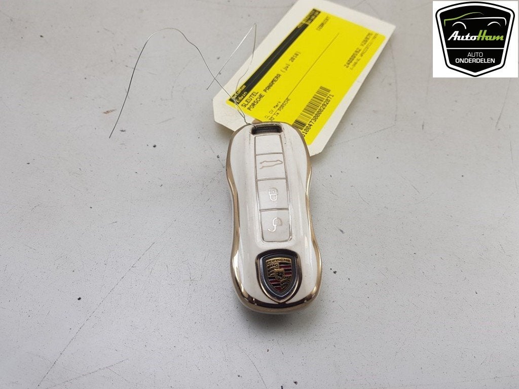 CLE Porsche Panamera (971G) (|V04015001CQ|00004399051|), Utilisé, Porsche
