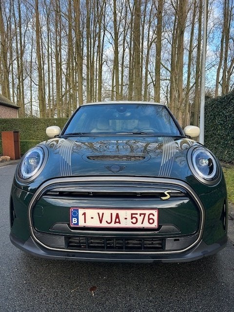Prachtige Mini Cooper serie Speciale RESOLUTE, Autos, Achat, Entretenue par le concessionnaire, Automatique, Particulier