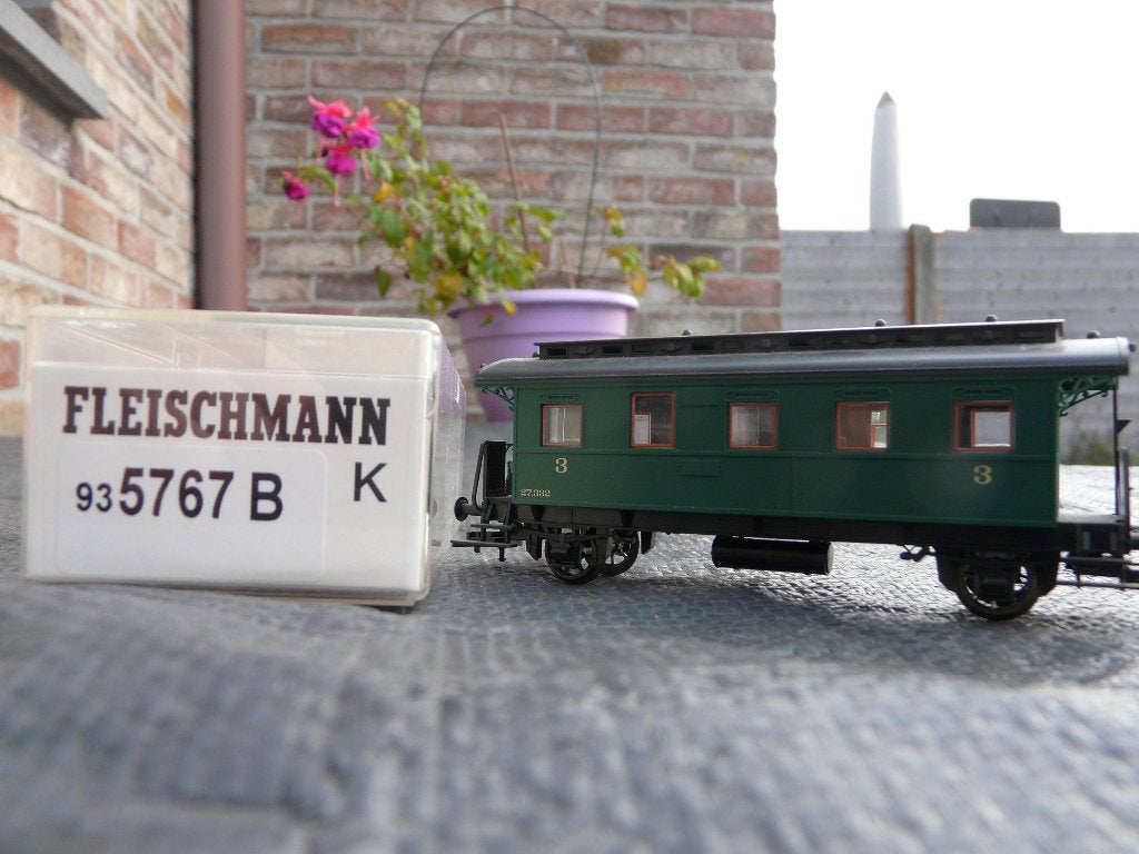 État neuf : 2 voitures de passagers HO Fleischmann 5766/5767, Neuf, Analogique, Fleischmann, Wagon