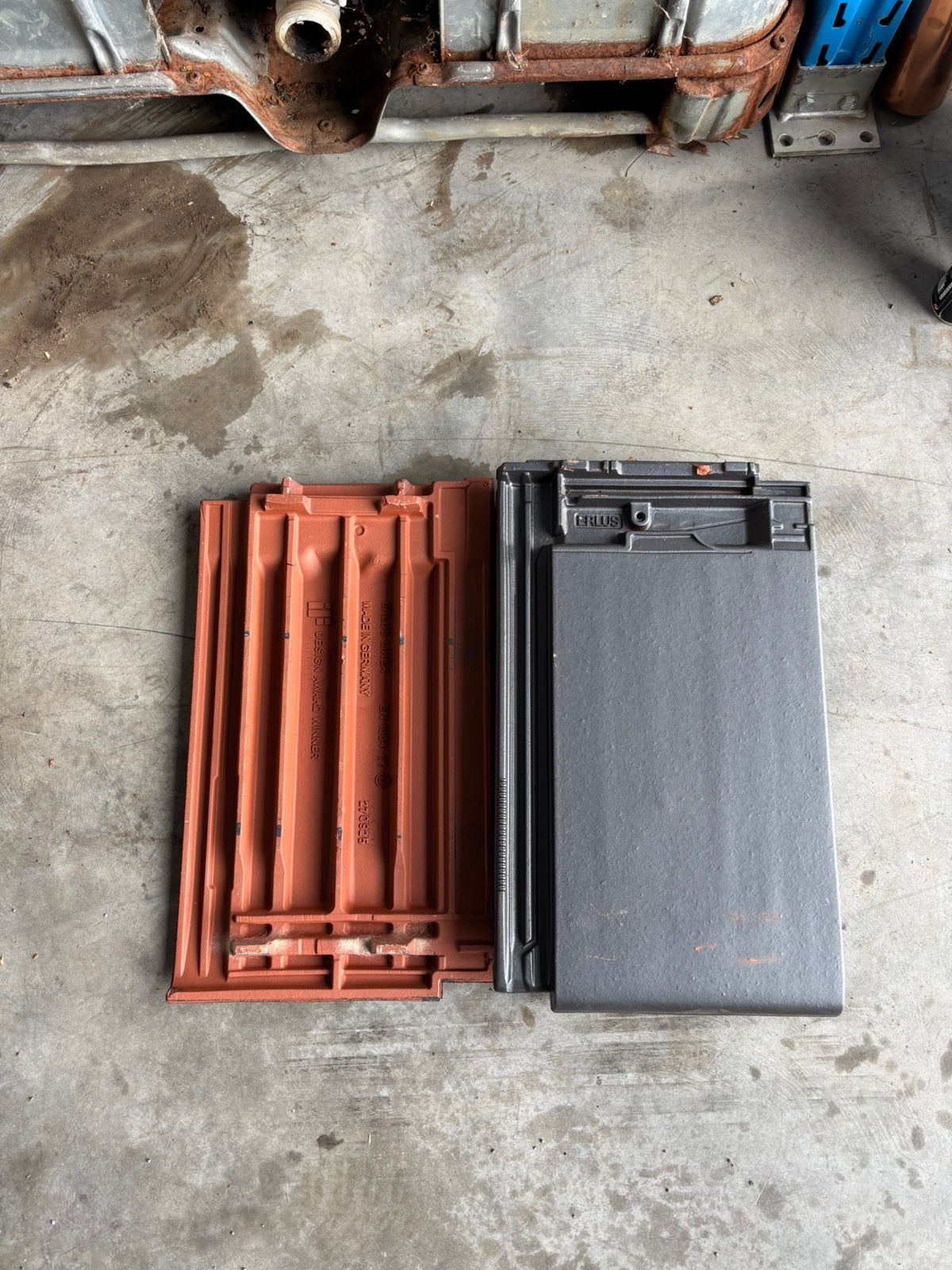 Dakpannen Erlus Linea sinter grijs 48stuks (halve pallet), Doe-het-zelf en Bouw, Dakpannen en Dakbedekking, Ophalen, Zo goed als nieuw