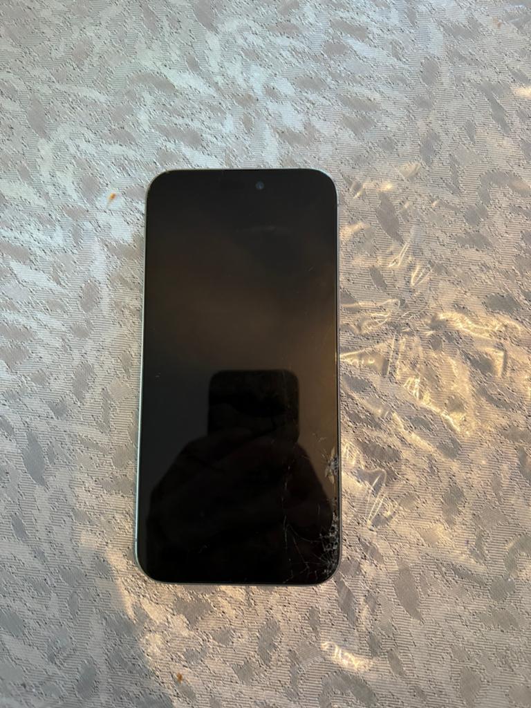 Iphone 15 pro max locked, Telecommunicatie, Mobiele telefoons | Apple iPhone, Ophalen, Zo goed als nieuw, IPhone 15