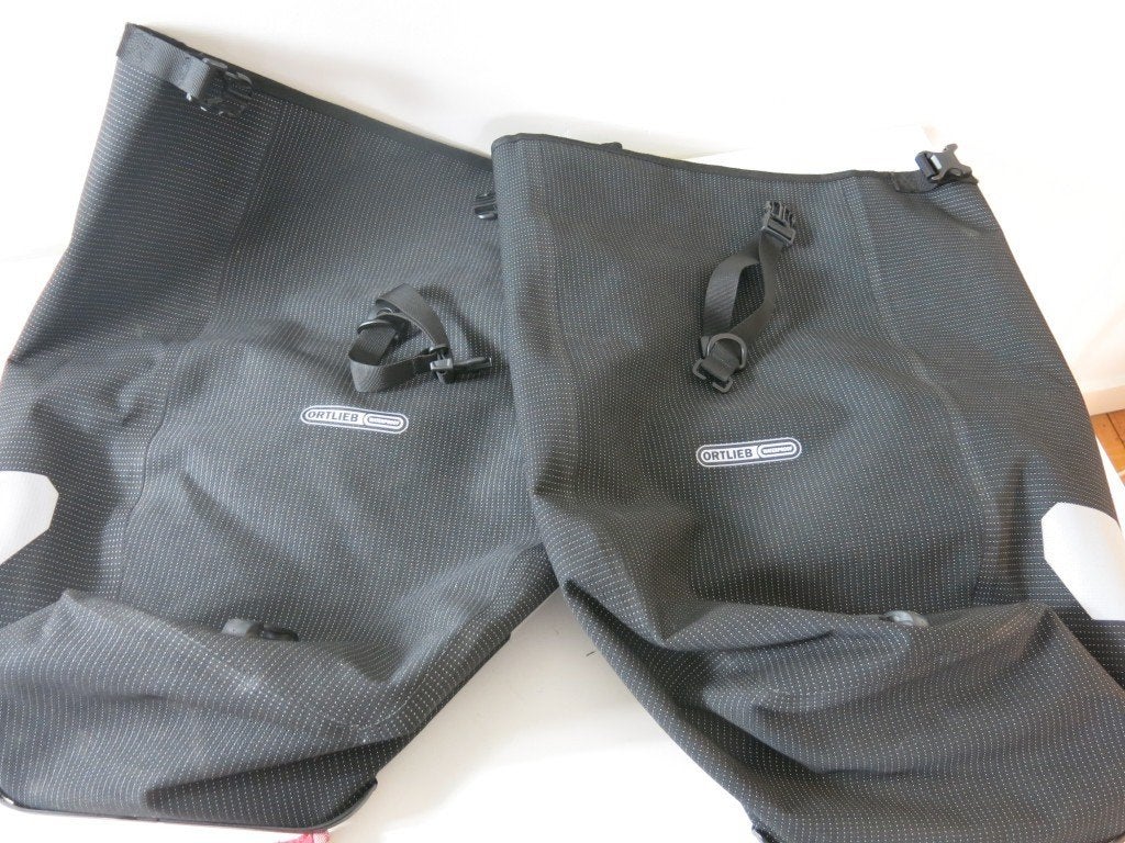 2 sacoches Ortlieb Back-Roller noires, Vélos & Vélomoteurs, Accessoires vélo | Sacoches, Comme neuf, Enlèvement ou Envoi